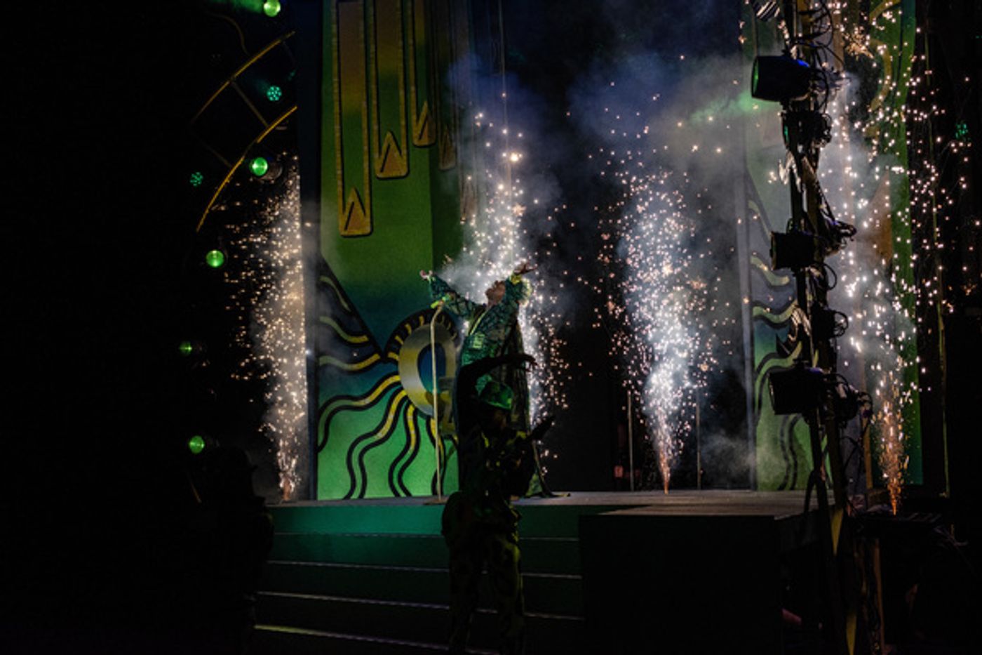 Photo Flash: Go Backstage With the Cast of The Muny's THE WIZ  Image