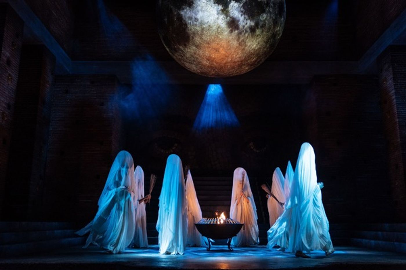 Photo Flash: First Look at IMPERIUM at the Gielgud Theatre Photo Flash: First Look at IMPERIUM at the Gielgud Theatre Image