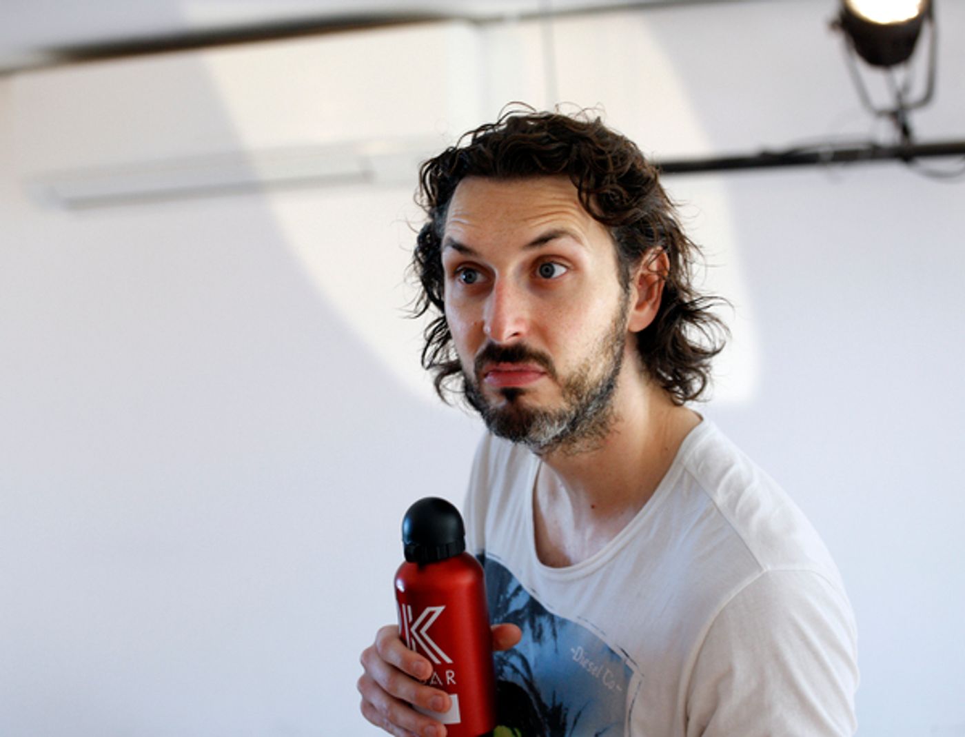 Photo Flash: In Rehearsal With Les Dennis, Blake Harrison, Nitin Ganatra and Tala Gouveia in END OF THE PIER at Park Theatre  Image