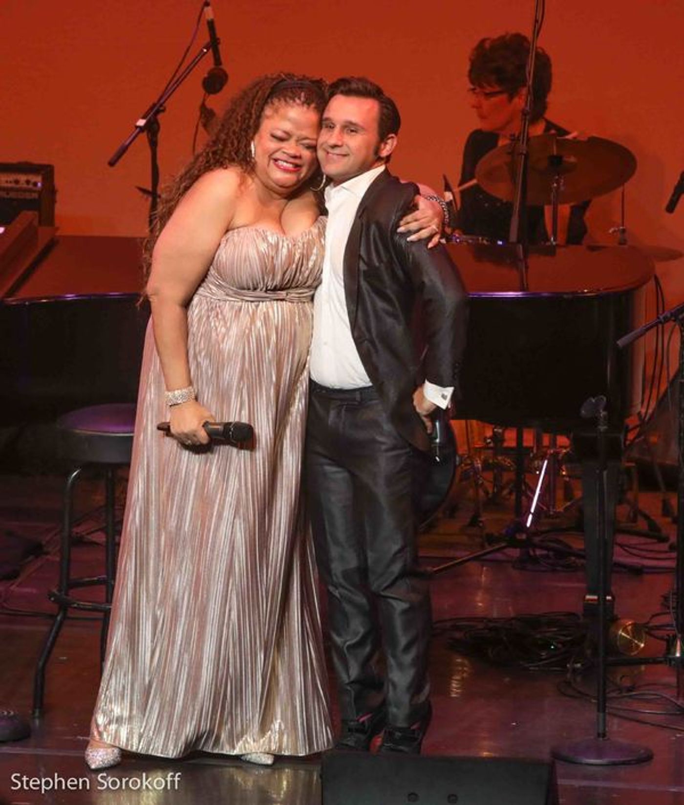 Photo Coverage: Clint Holmes, Natalie Douglas, Veronica Swift, and Nicolas King in 'New York Old Friend' Photo Coverage: Clint Holmes, Natalie Douglas, Veronica Swift, and Nicolas King in 'New York Old Friend' Image