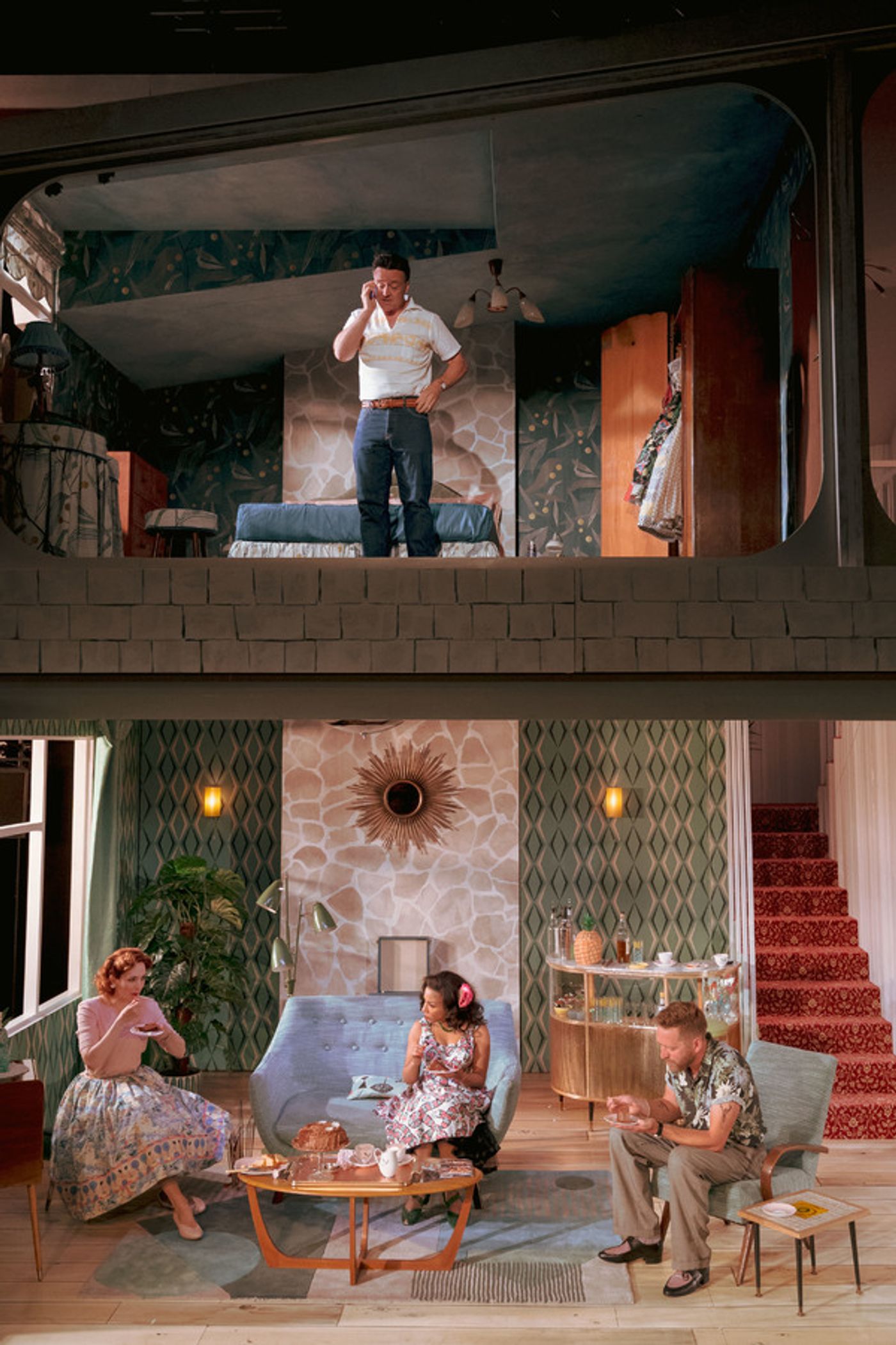 Photo Flash: First Look at Katherine Parkinson and the Cast of HOME, I'M DARLING  Image