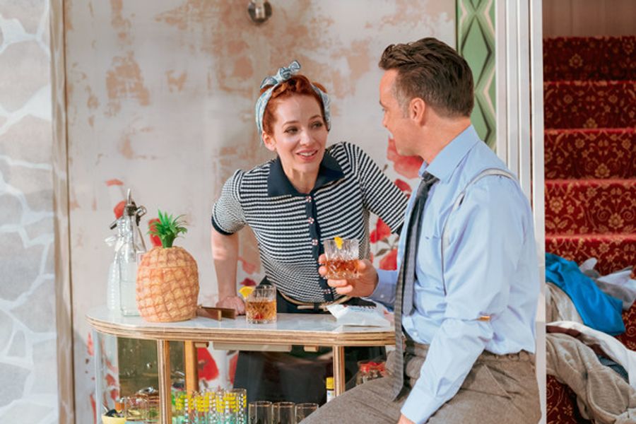 Photo Flash: First Look at Katherine Parkinson and the Cast of HOME, I'M DARLING Image