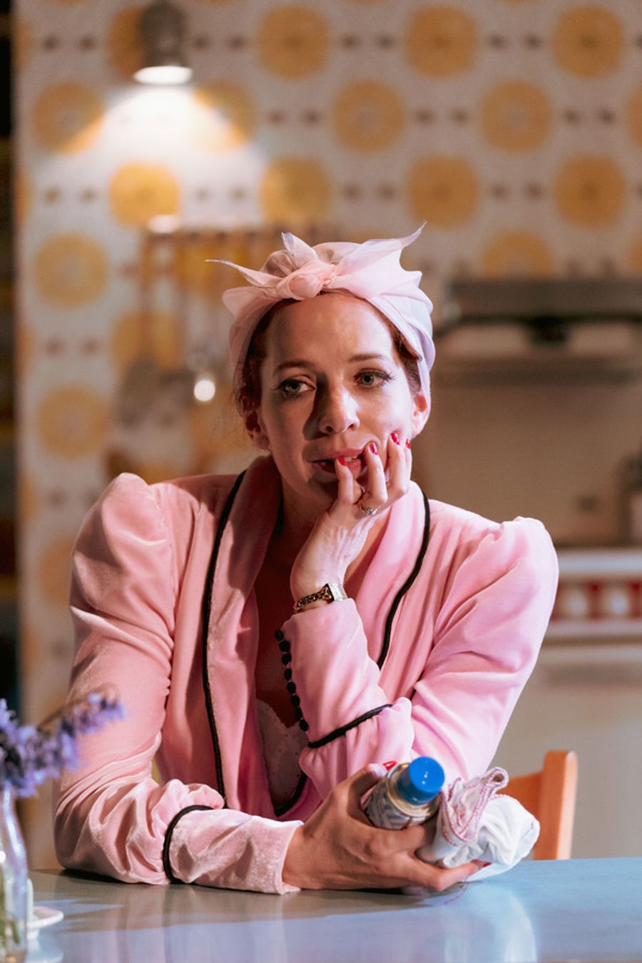 Photo Flash: First Look at Katherine Parkinson and the Cast of HOME, I'M DARLING Image