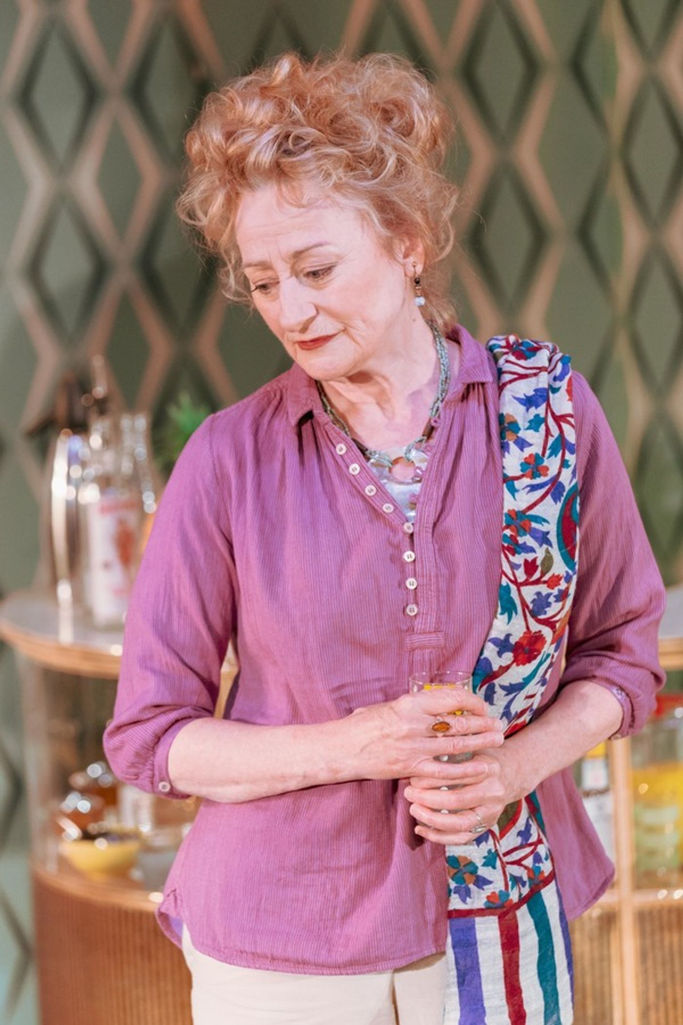 Photo Flash: First Look at Katherine Parkinson and the Cast of HOME, I'M DARLING  Image