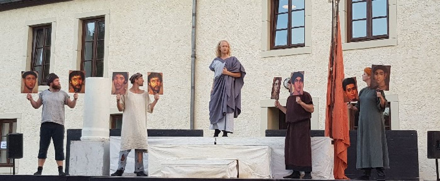 Review: JULIUS CAESAR at Bourglinster Castle  Image