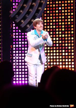 Jarrod Spector @ BroadwayWorld Jarrod Spector Photo