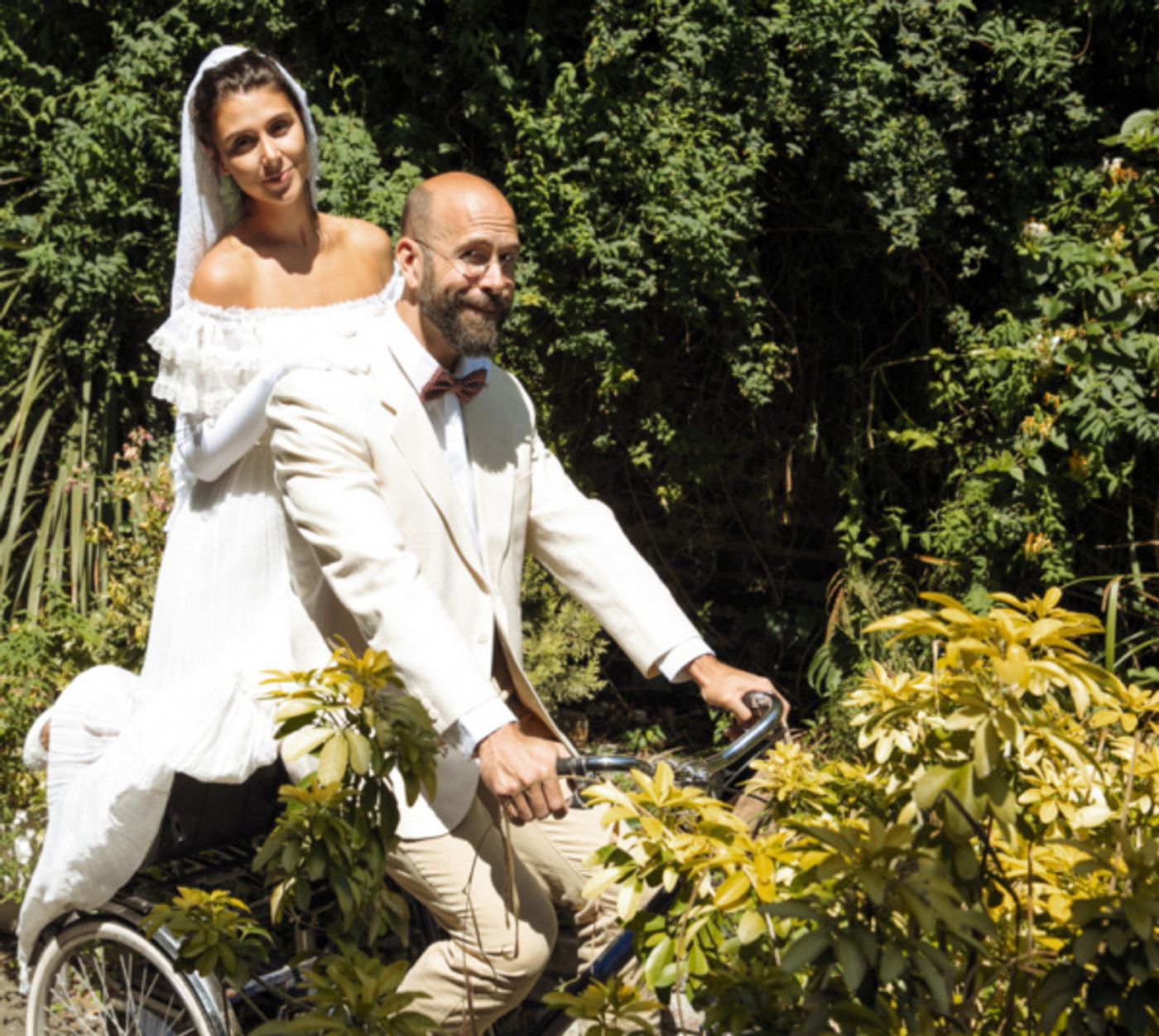 Photo Flash: First Look At The Stars Of New West End American Romantic Musical Comedy IT HAPPENED IN KEY WEST  Image