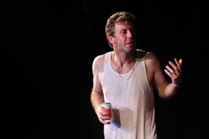 Nicholas Thomas Photo