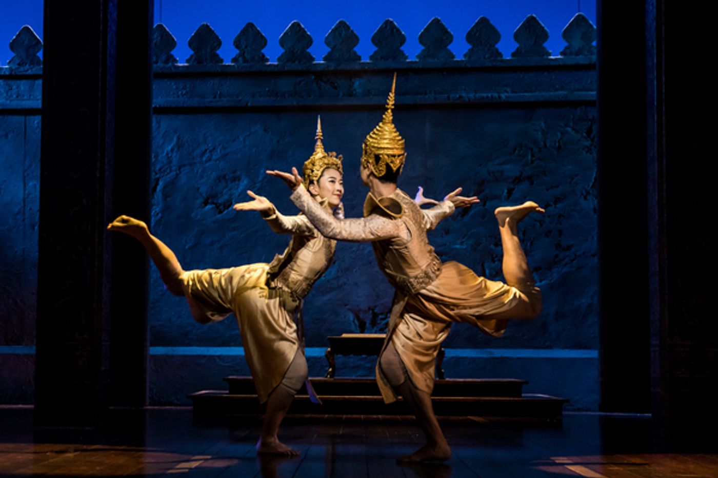 Photo Flash: First Look at Kelli O'Hara and Ken Watanabe in Action in West End's THE KING AND I  Image