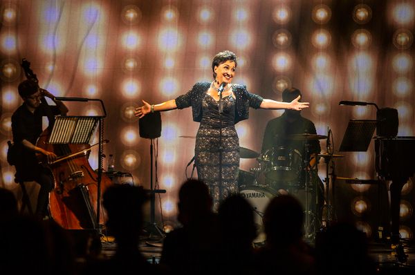 Ria Jones Photo
