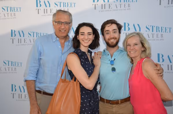 Howard and Sharon Roth with family. Photo by Barry Gordin Photo