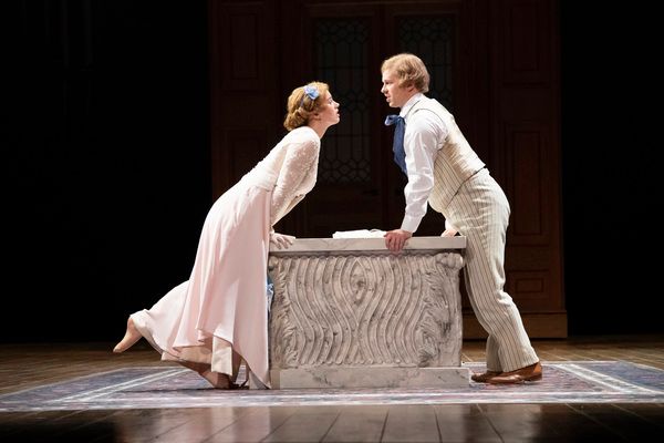 MÃ©lisandeÂ (Christina Gansch) and PellÃ©asÂ (John Chest) Photo