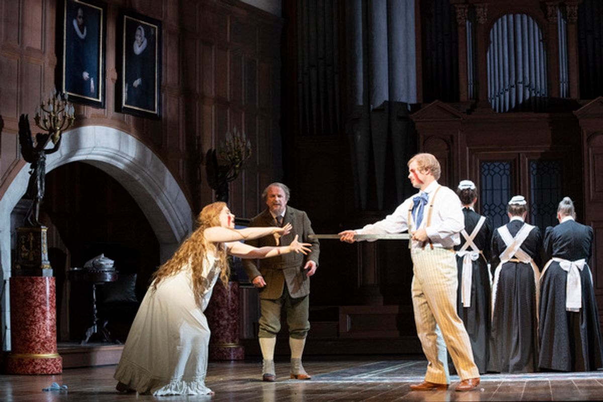 MÃ©lisandeÂ (Christina Gansch) and GolaudÂ (Christopher Purves) at 