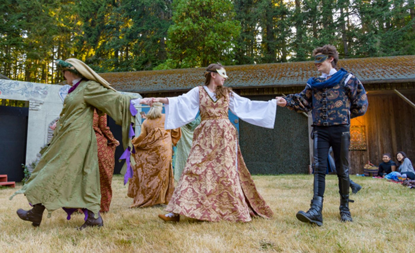 Photo Flash: Bainbridge Performing Arts Presents ROMEO & JULIET  Image