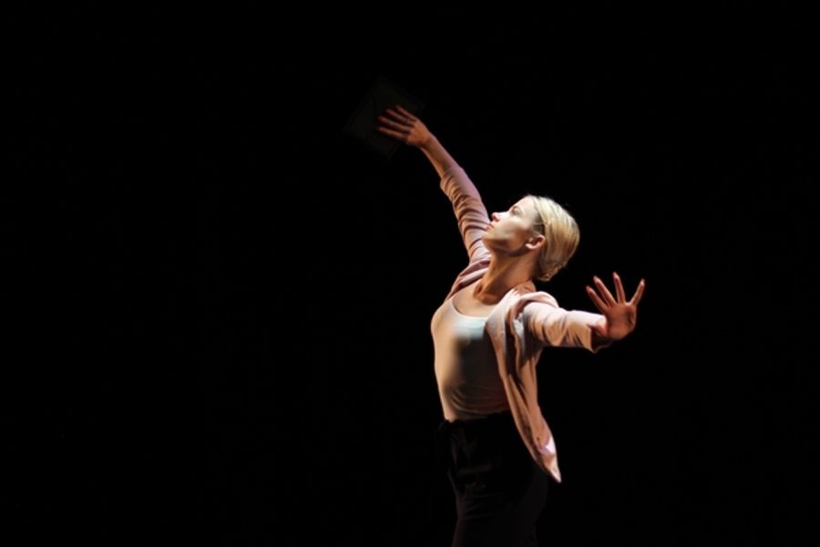 Photo Flash: First Look at HOOKED at Toronto Fringe Image
