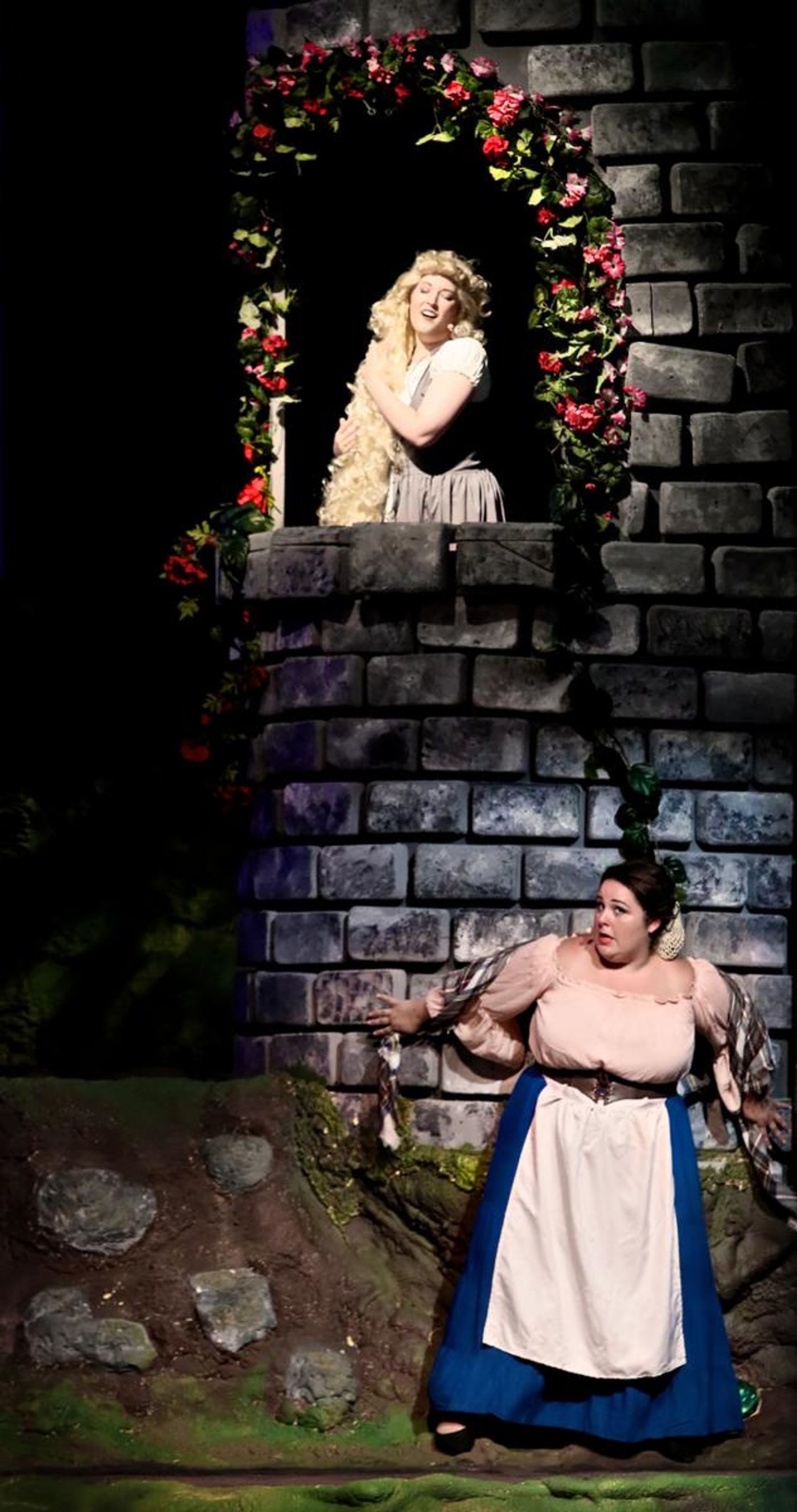 Review: INTO THE WOODS at Theatre In The Park  Image
