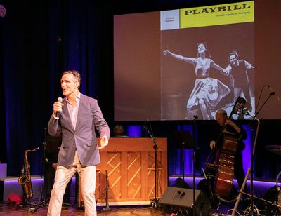 Howard McGillin
 Photo