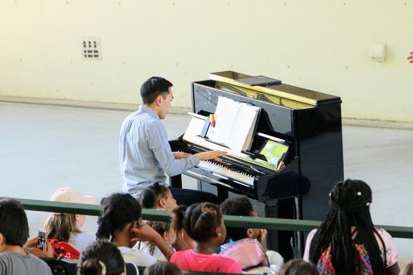 Photo Flash: Danyel Fulton, Douglas Lyons and Ted Arthur Perform at Usdan Summer Camp for the Arts  Image