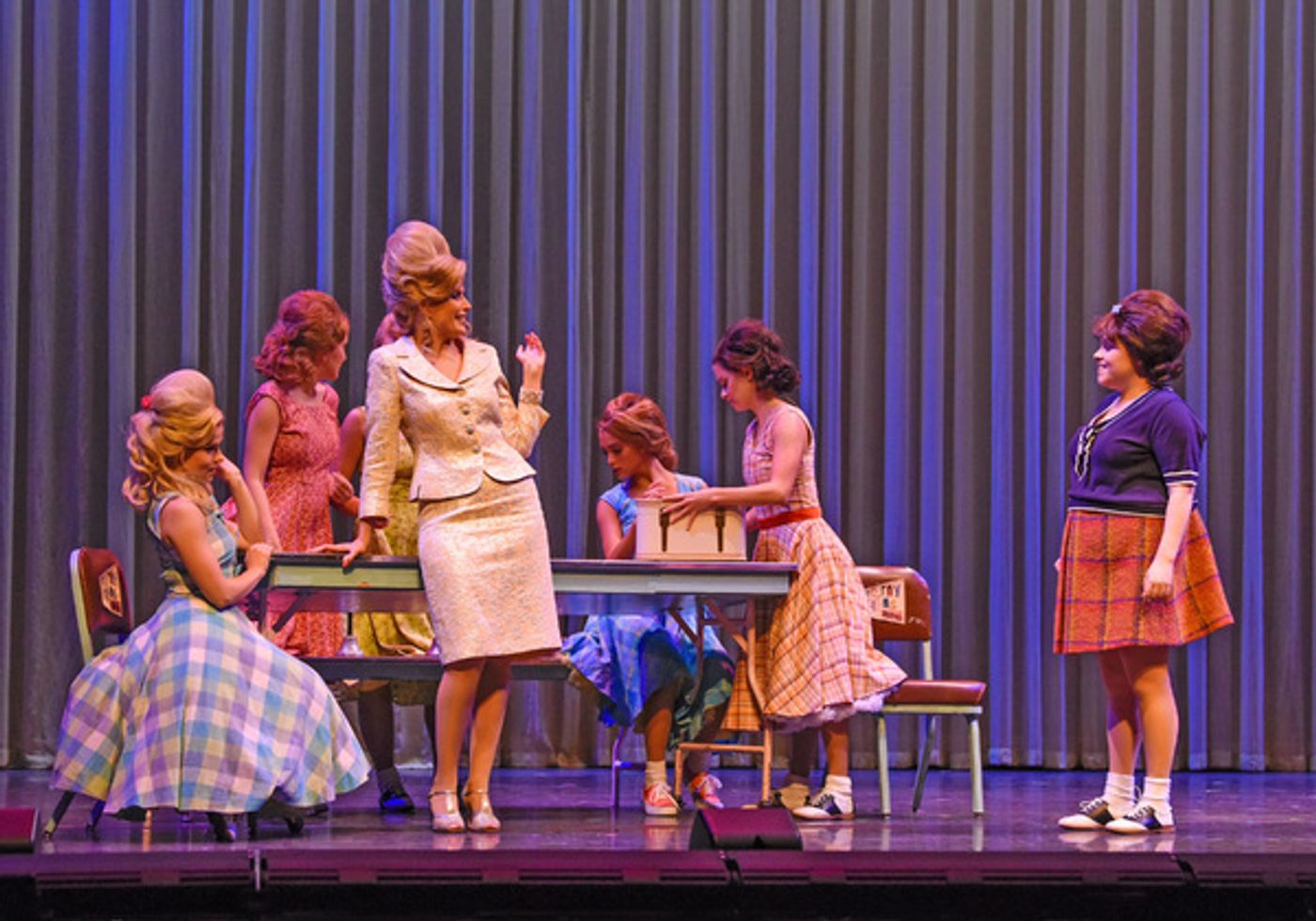 Photo Flash: HAIRSPRAY Dances Into Dallas Theatre Center  Image