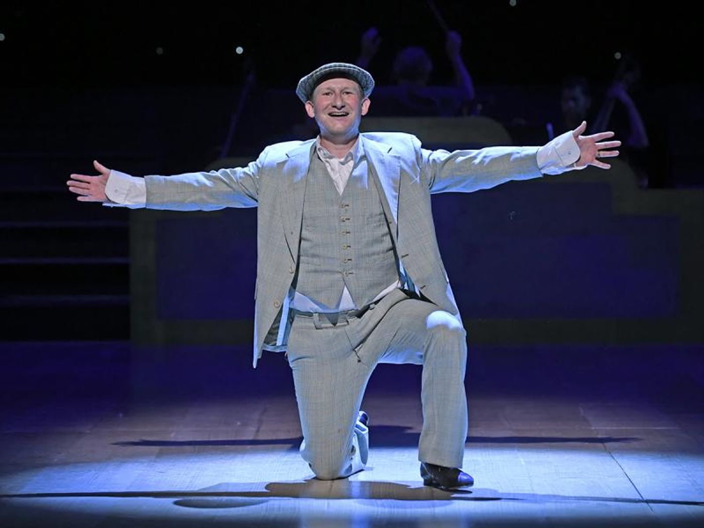 Review: Musical Theatre West Salutes Old-Fashioned YANKEE DOODLE DANDY  Image