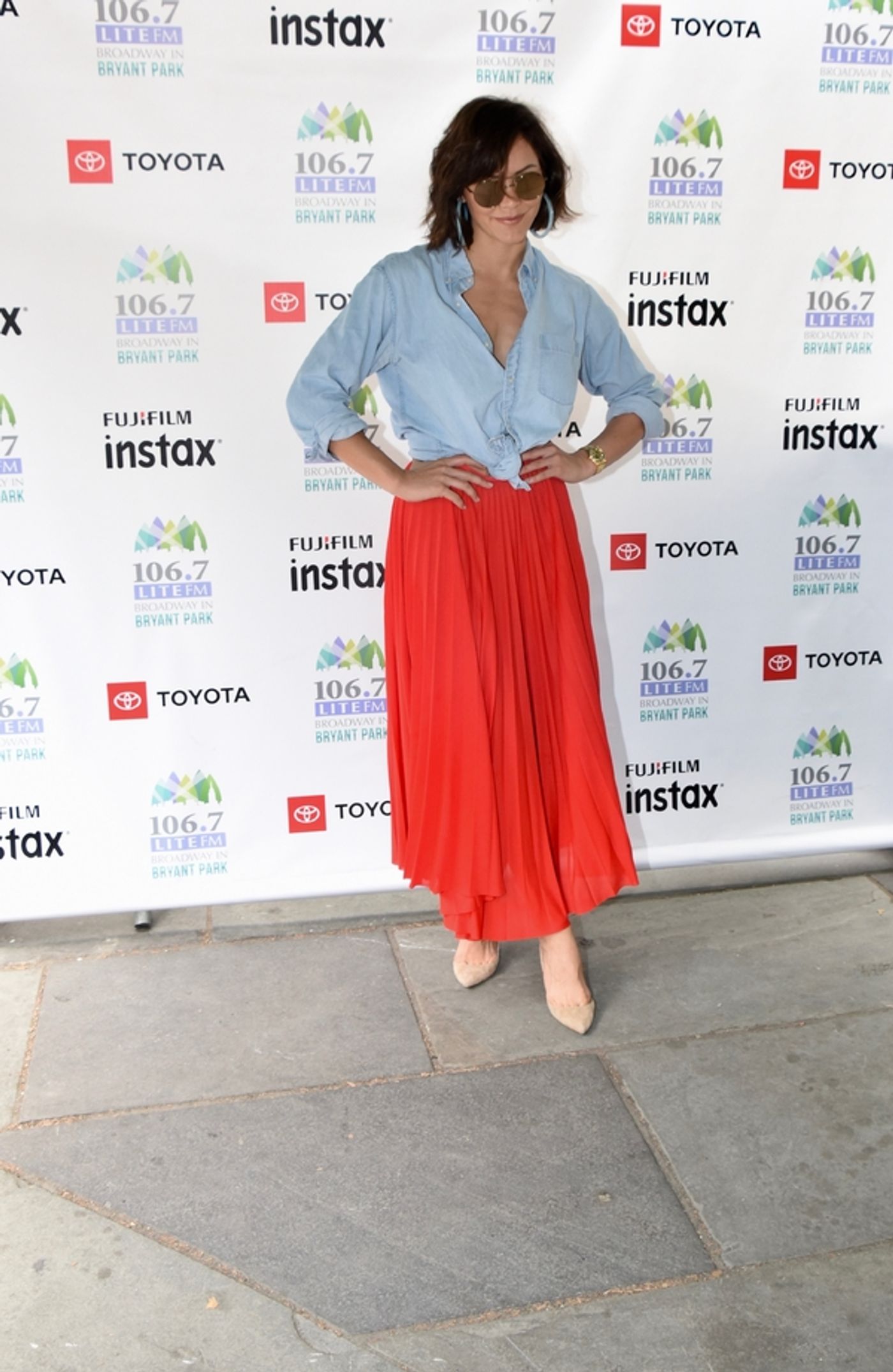 Photo Coverage: Cast Members From WAITRESS, SPONGEBOB, and More Perform at Broadway In Bryant Park  Image