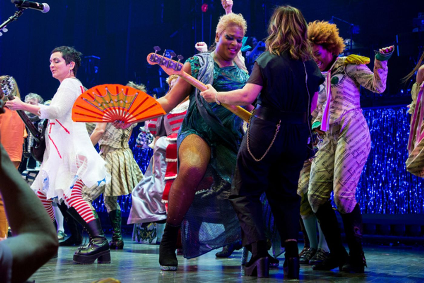 Photo Coverage: Broadway's Got the Beat! The Go-Go's Perform at HEAD OVER HEELS  Image