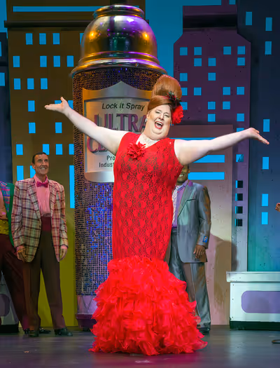 Jason Simon as Edna Turnblad Photo