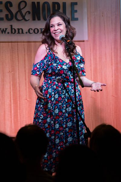 Lindsay Mendez Photo