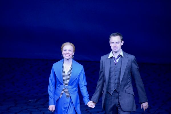 Lauren Ambrose and Harry Hadden-Paton Photo