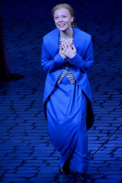 Lauren Ambrose  Photo
