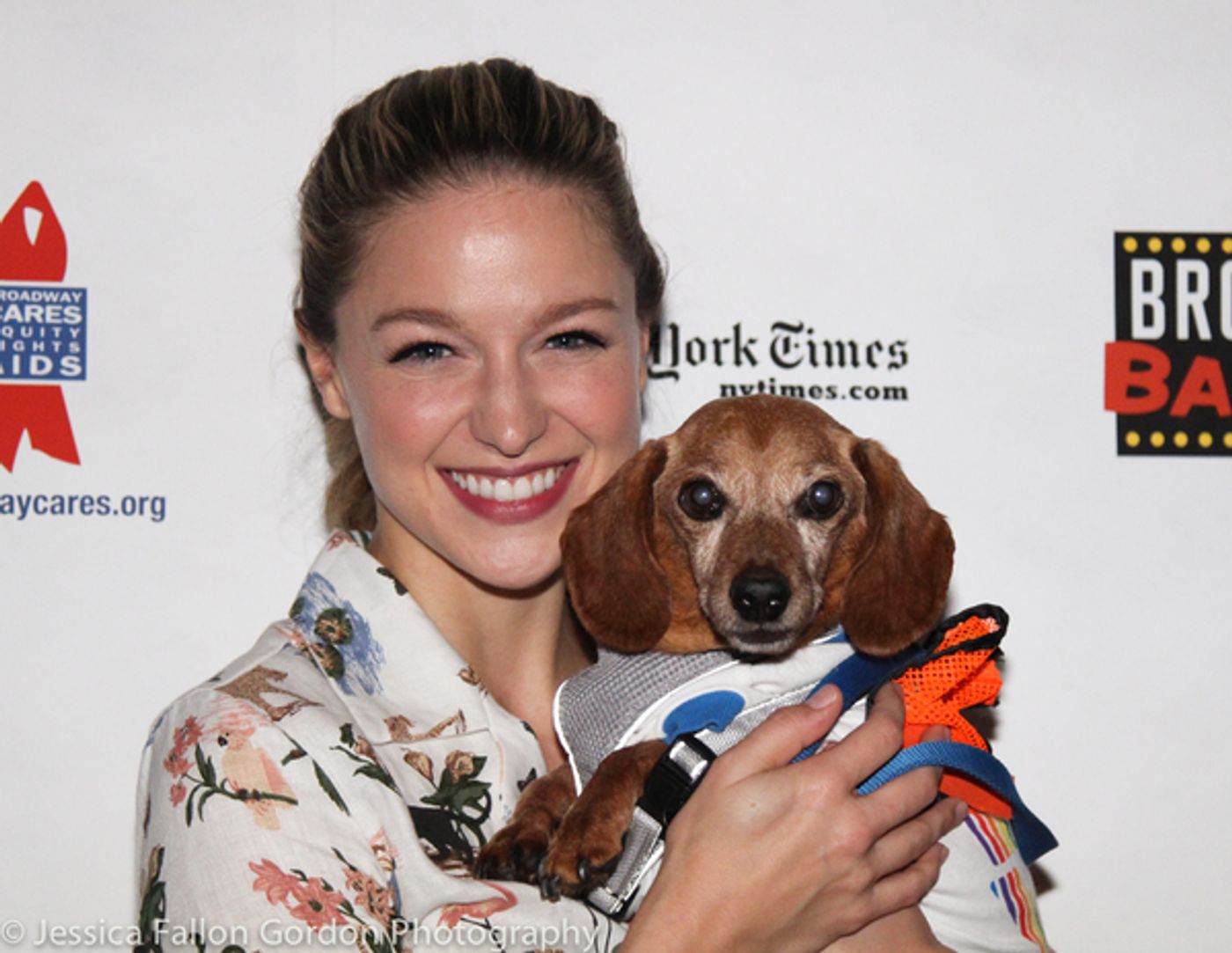 Photo Coverage: The Stars Come Out For Broadway Barks, Hosted by Bernadette Peters and Victor Garber  Image