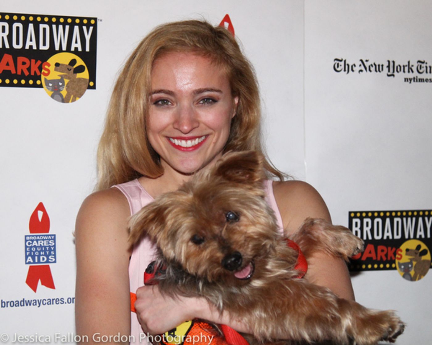 Photo Coverage: The Stars Come Out For Broadway Barks, Hosted by Bernadette Peters and Victor Garber  Image