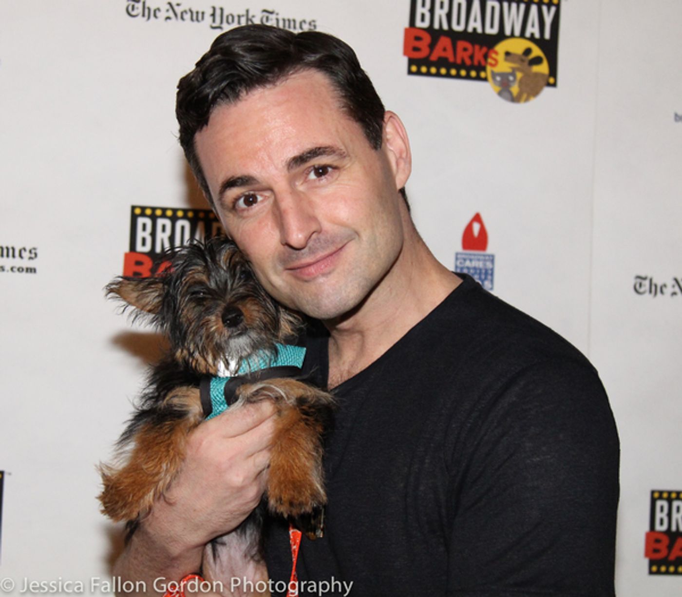 Photo Coverage: The Stars Come Out For Broadway Barks, Hosted by Bernadette Peters and Victor Garber  Image