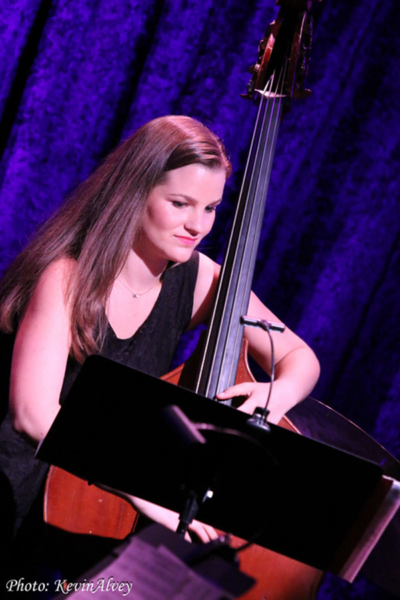 Photo Flash: Nicole Zuraitis Comes to the Birdland Theater  Image