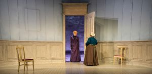 Laila Robins, Mary Stout Photo