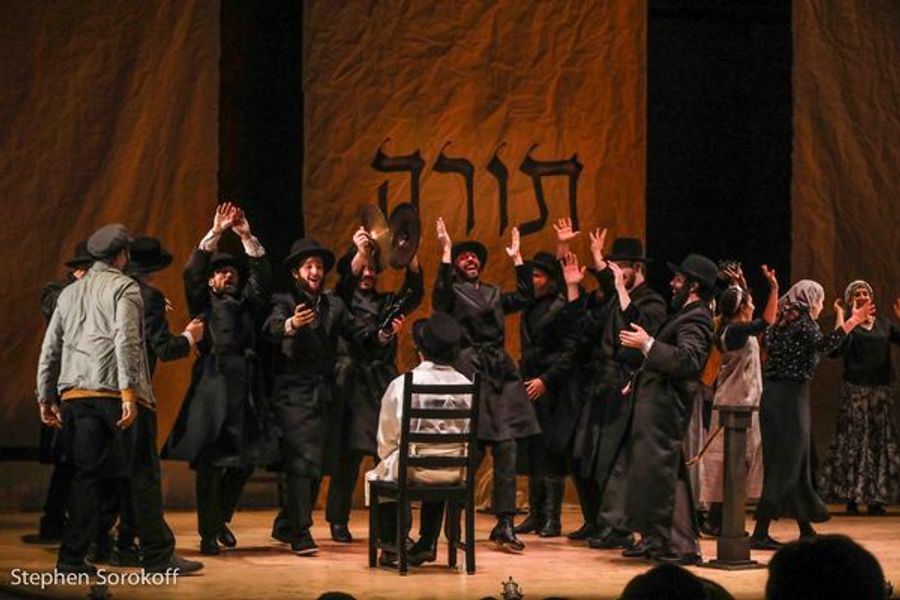 Photo Coverage: Inside Opening Night of FIDDLER ON THE ROOF in Yiddish Image