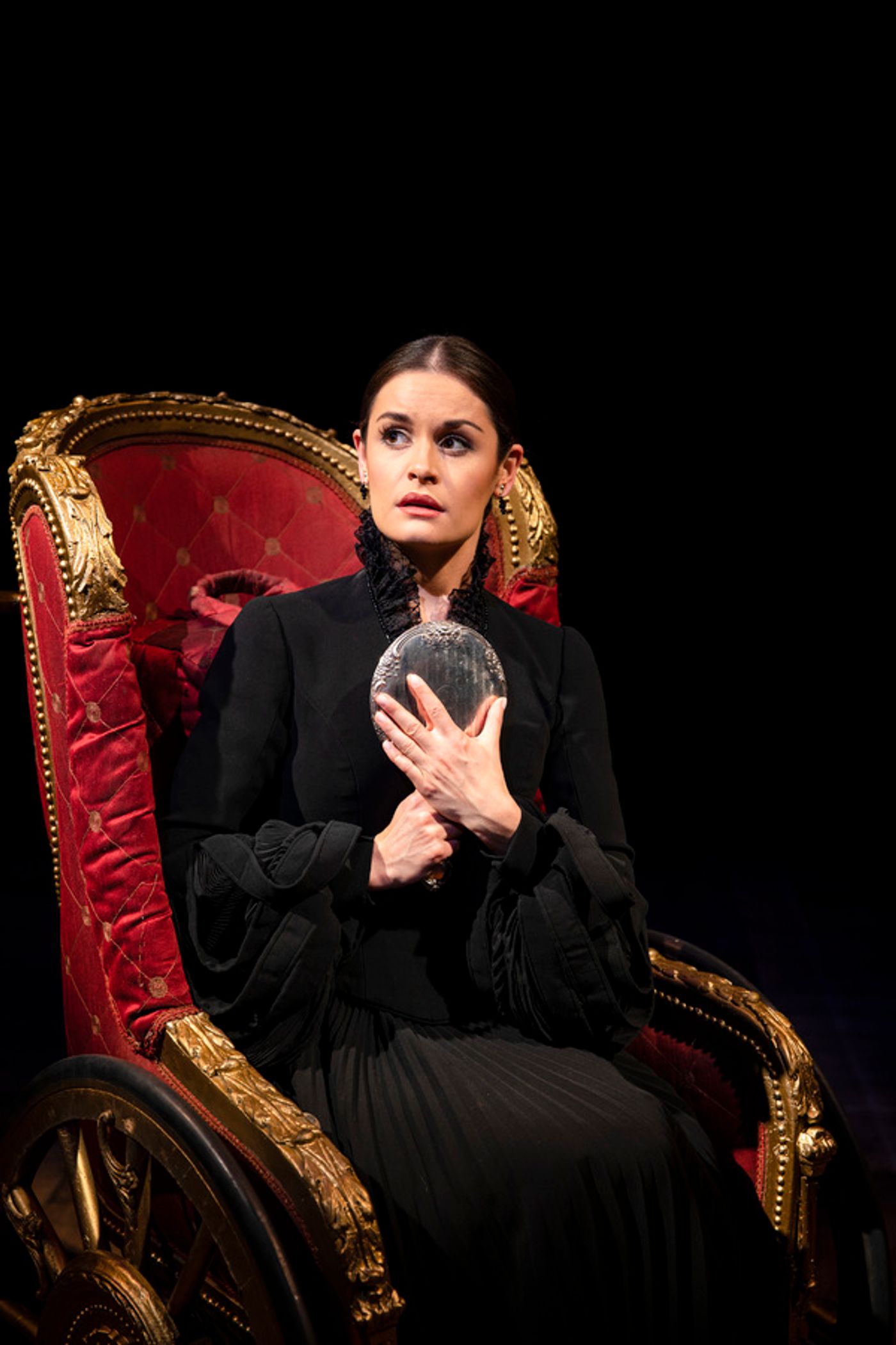 Photo Flash: First Look at WICKED's New Cast Members - David Witts, Chris Jarman, and Rosa O'Reilly  Image