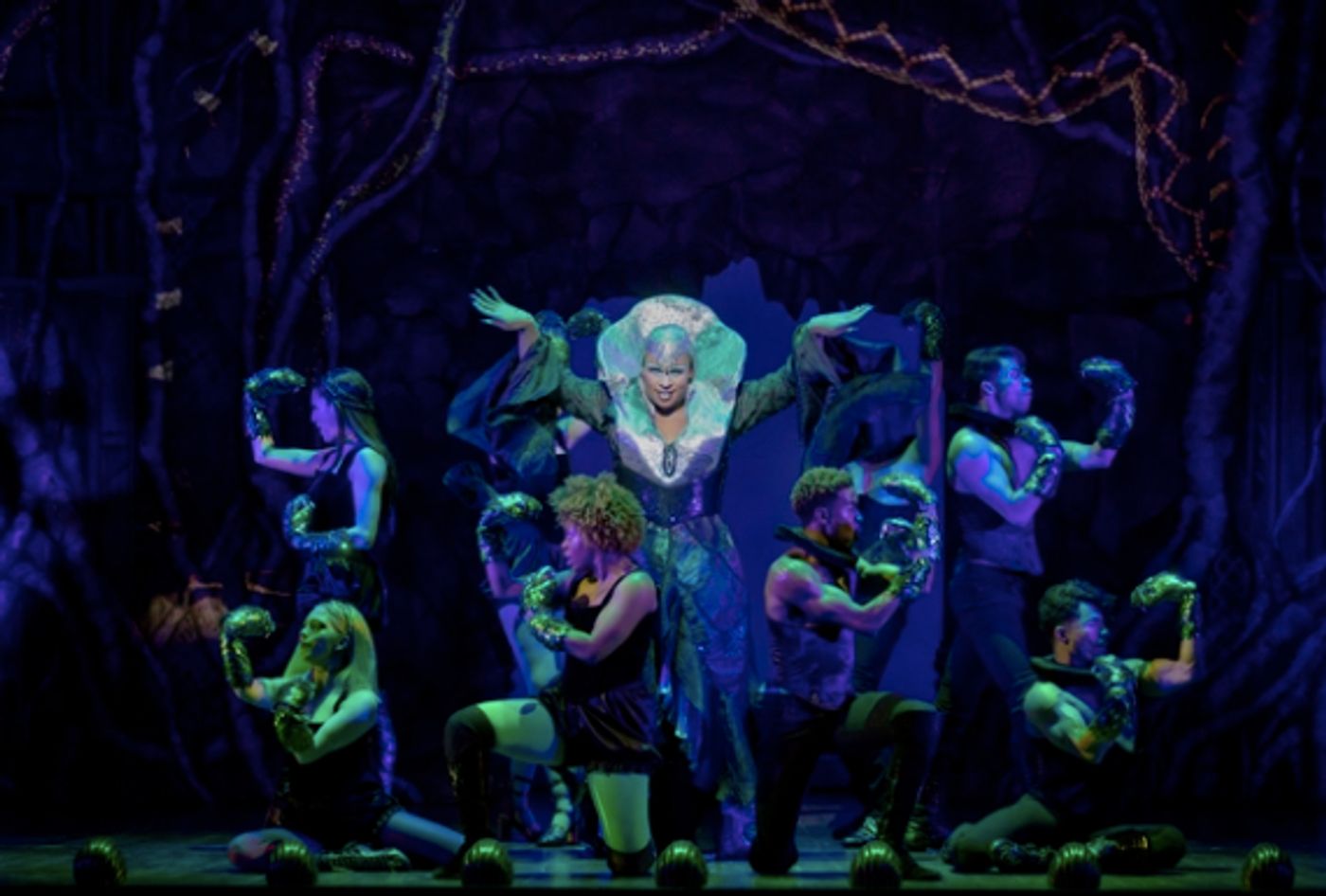 Brief 7/19: GETTIN' THE BAND BACK TOGETHER Begins Previews, and More!  Image