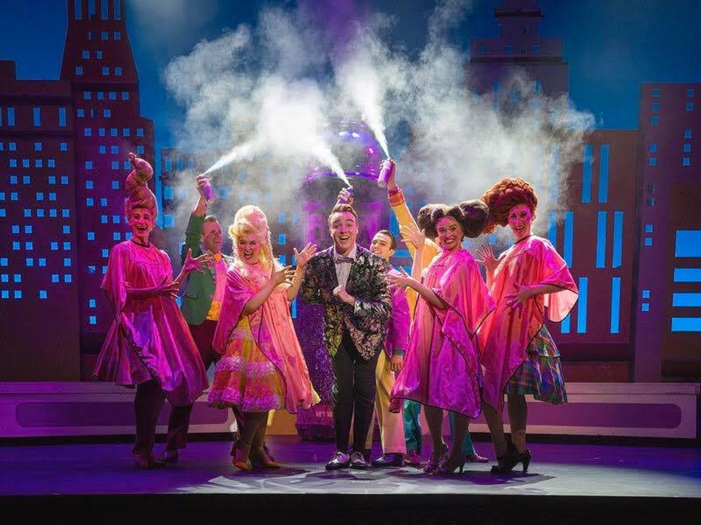 Review: HAIRSPRAY at The Argyle Theatre  Image