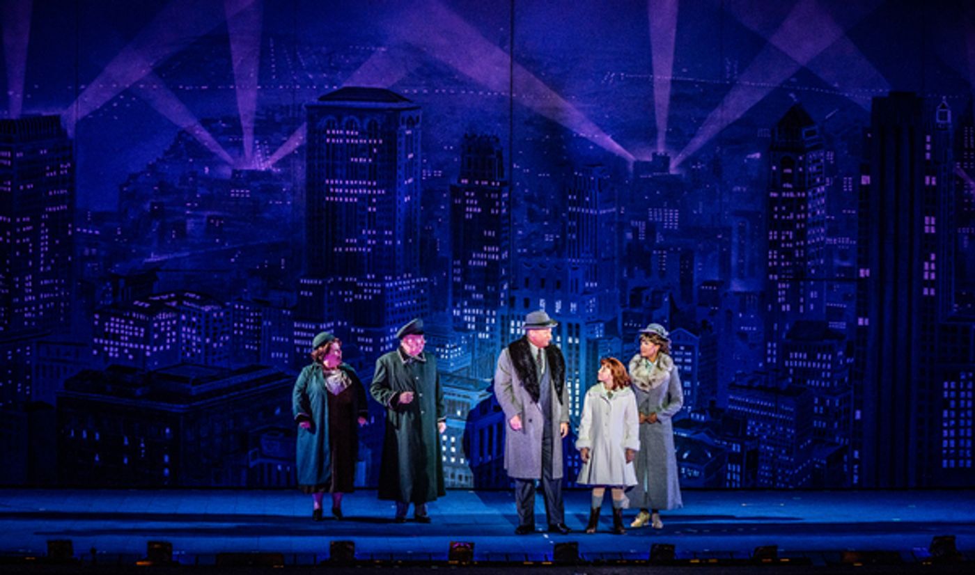 Photo Flash: Christopher Sieber, Jennifer Simard, and More Star in ANNIE at The Muny  Image