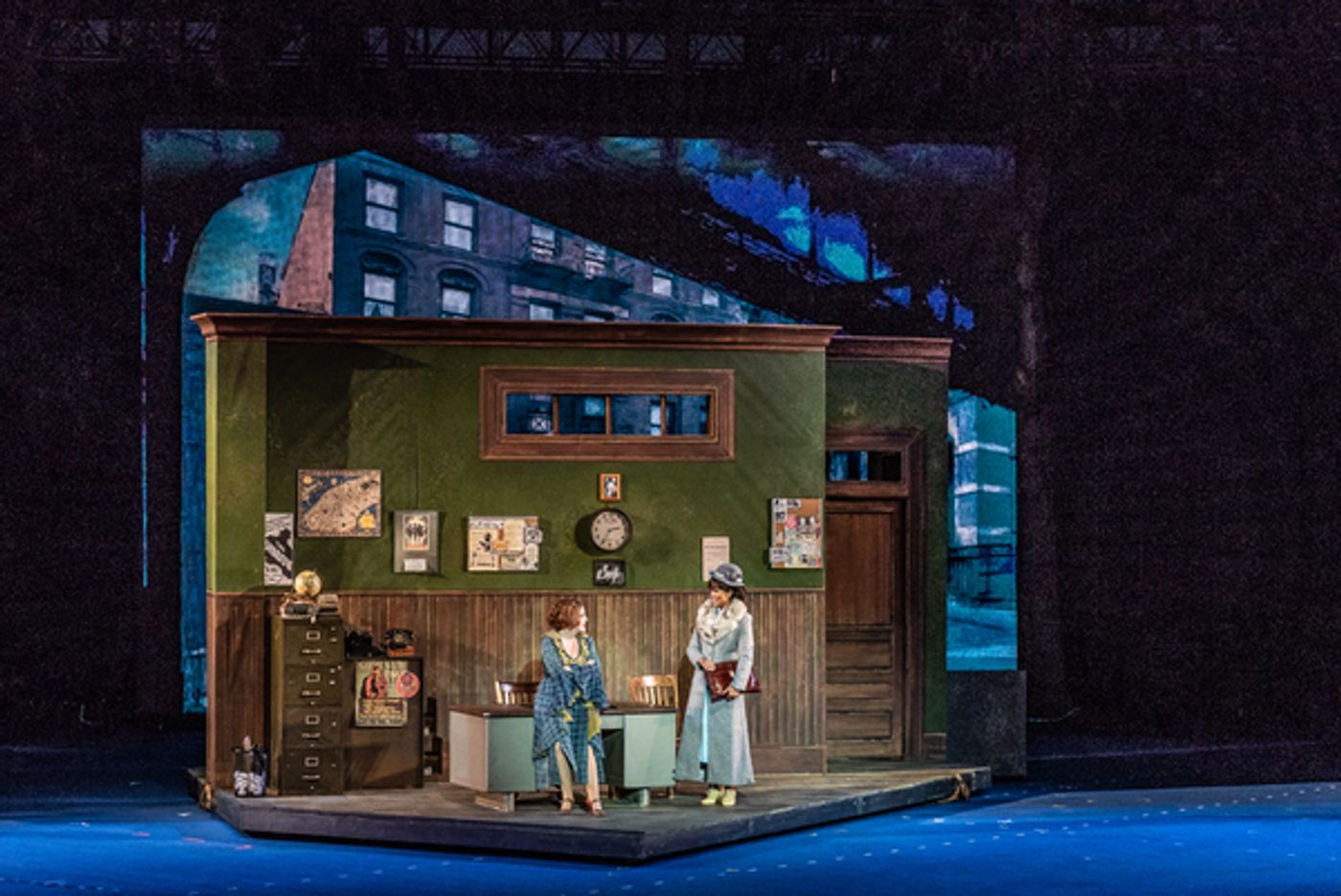 Photo Flash: Christopher Sieber, Jennifer Simard, and More Star in ANNIE at The Muny  Image