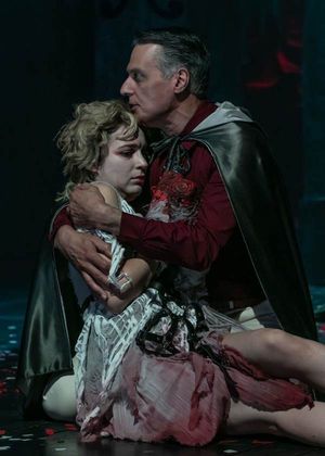 Fiona Robberson as Lavinia and Robert Cuccioli as Marcus. Photo credit: Jerry Dalia. @ BroadwayWorld Fiona Robberson as Lavinia and Robert Cuccioli as Marcus. Photo credit: Jerry Dalia. Photo