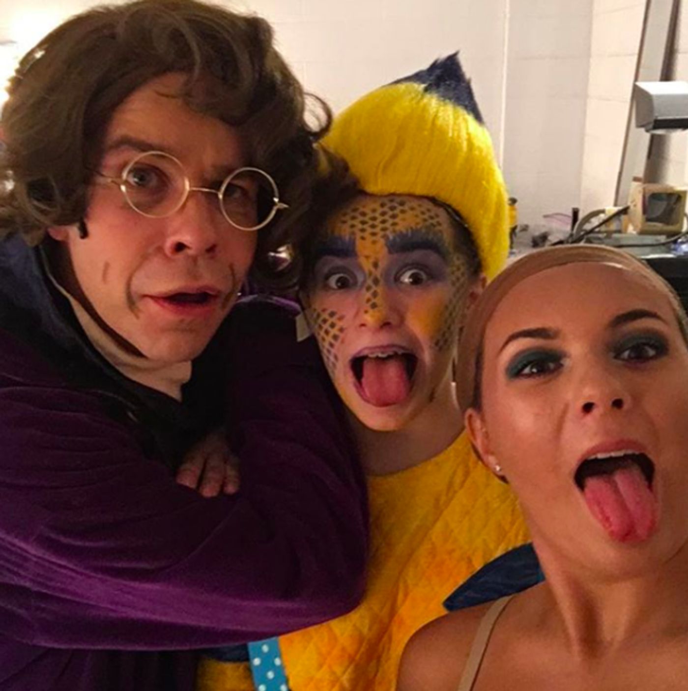 Photo Flash: The Cast of CARMEN JONES Has Magic to Do With Ben Vereen, and More Saturday Intermission Pics! Photo Flash: The Cast of CARMEN JONES Has Magic to Do With Ben Vereen, and More Saturday Intermission Pics! Image