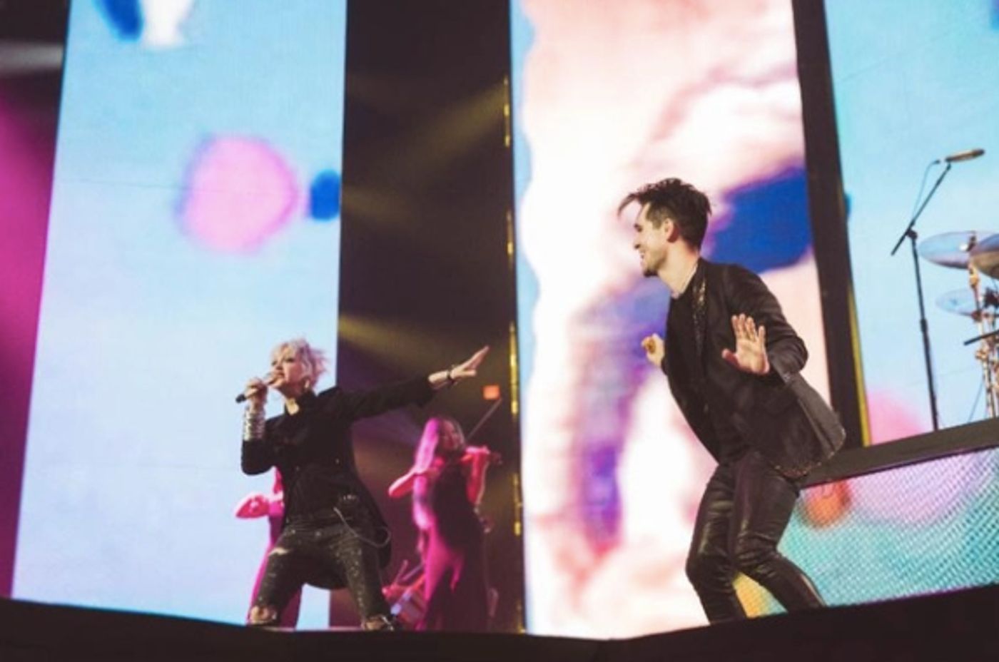 Brief 7/23: STRAIGHT WHITE MEN Opens Tonight, and More!  Image