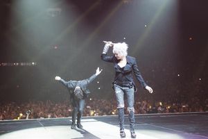 Brendon Urie and Cyndi Lauper Photo