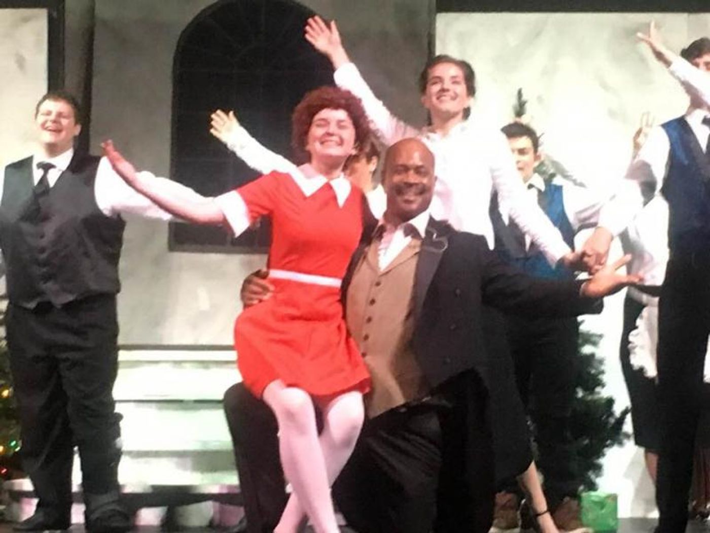 Review: ANNIE at Moorestown Theater Company  Image