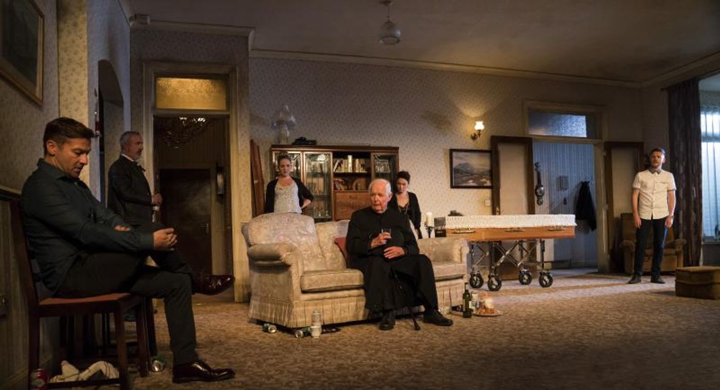 Review: COME ON HOME feels the pulse of Ireland at The Abbey Theatre  Image