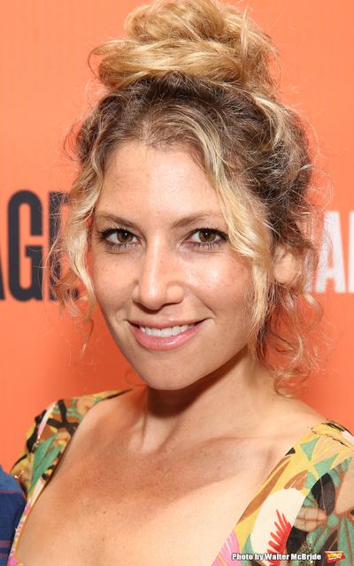 Ari Graynor Photo