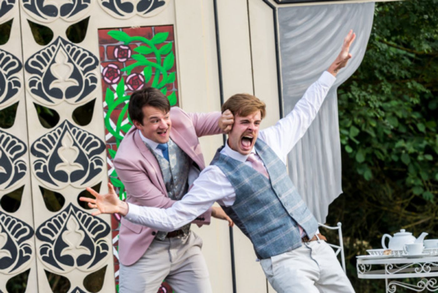 Photo Flash: First Look At Immersion Theatre's Latest Open-Air Production Of THE IMPORTANCE OF BEING EARNEST! Photo Flash: First Look At Immersion Theatre's Latest Open-Air Production Of THE IMPORTANCE OF BEING EARNEST! Image
