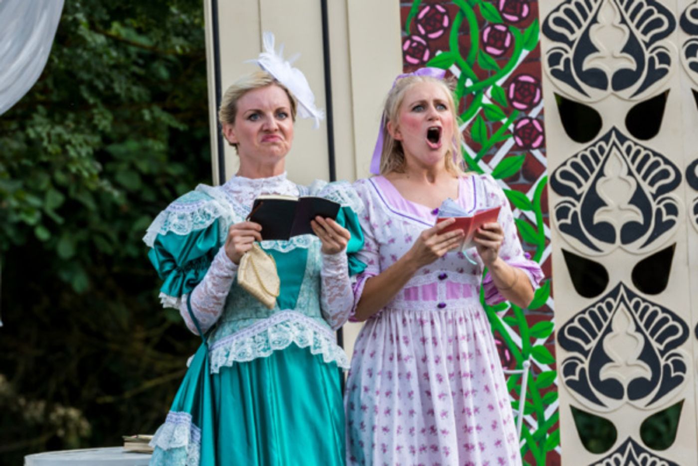 Photo Flash: First Look At Immersion Theatre's Latest Open-Air Production Of THE IMPORTANCE OF BEING EARNEST! Photo Flash: First Look At Immersion Theatre's Latest Open-Air Production Of THE IMPORTANCE OF BEING EARNEST! Image